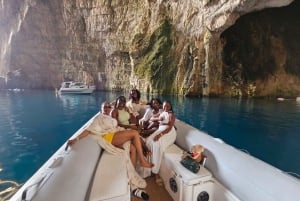 Vlore: Speedboot-Abenteuer zur Insel Sazan und zur Haxhi-Ali-Höhle