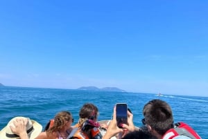 Vlore:Motorbåtstur till Sazan-Karaburuns marina nationalpark