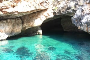 Vlorë: Speedboat Trip to Grama Bay w/ Snorkeling & Swimming