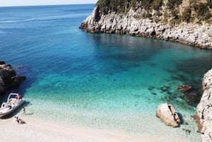Vlorë: Speedboat Trip to Grama Bay w/ Snorkeling & Swimming