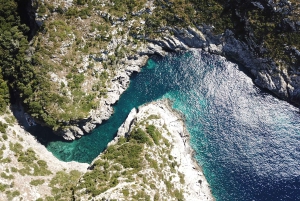 Vlorë: Speedboat Trip to Grama Bay w/ Snorkeling & Swimming