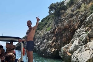 Vlorë: Speedboat Trip to Grama Bay w/ Snorkeling & Swimming