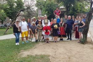 Walking tour of Tirana