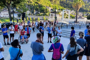 « Promenade à Berat : la ville aux mille fenêtres » - par 1001 AA