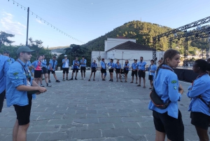 « Promenade à Berat : la ville aux mille fenêtres » - par 1001 AA