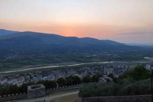 'Passeio por Berat: a cidade das mil janelas' - por 1001 AA