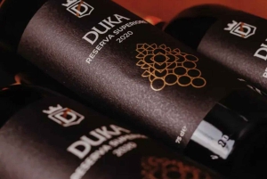 Тур с дегустацией вин, дополнительная экскурсия по винному двору и катание на каяках