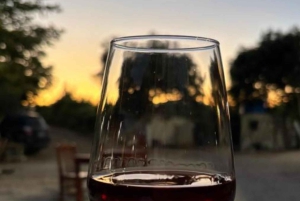 Weinprobe & traditionelles albanisches Essen in Dukat