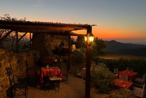 Wunderschöner Sonnenuntergang und Abendessen im Castel de Petrela