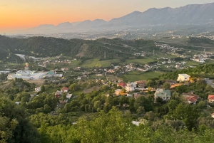 Magnifique coucher de soleil et dîner au château de Petrela