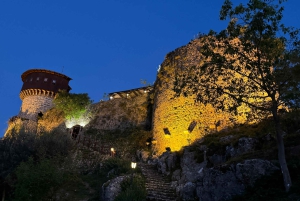 Magnifique coucher de soleil et dîner au château de Petrela