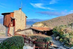 Tagestour zur Burg Petrela und Zip Line Albanien Abenteuer