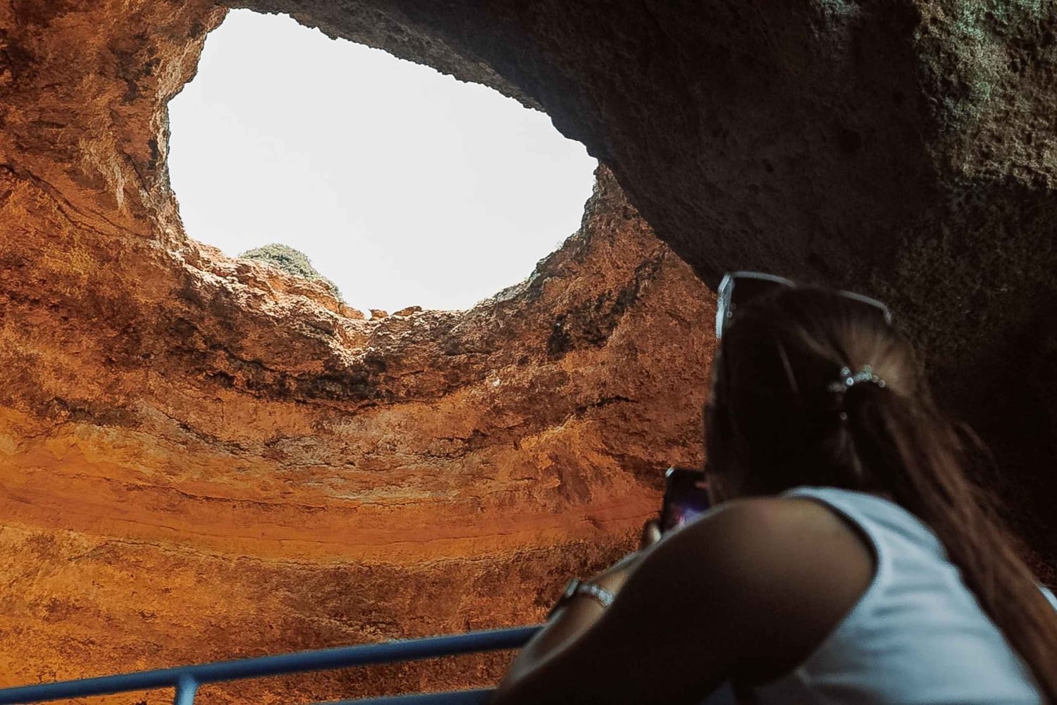 Albufeira: 2.5-Hour Dolphin Watching and Caves Trip