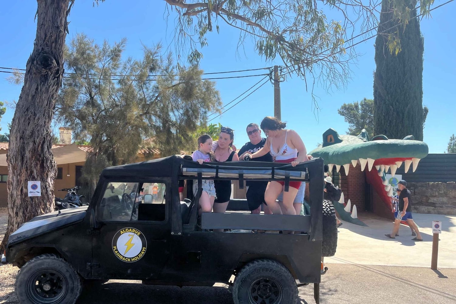 Albufeira Safari with entrance in Krazy World & Bone Chapel