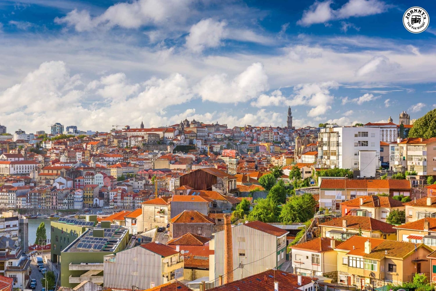 LISBON : EXPLORE OLD TOWN ALFAMA BY ELECTRIC TUK TUK