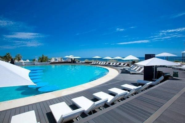 Breeze Beach Club vid Vale do Lobo