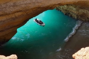 2 Hours Private Benagil Caves and Beaches Boat Tour