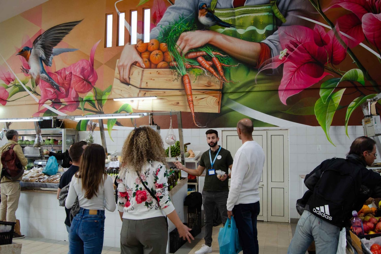 Albufeira: Una experiencia local con degustación de comida y tiendas locales