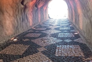 Albufeira: Een lokale ervaring met eten proeven & lokale winkels