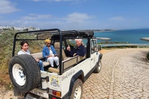 Albufeira: tour in jeep delle spiagge, della città vecchia e della laguna di Salgados