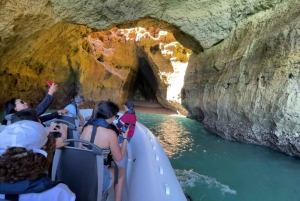Albufeira: Benagil Cave and Dolphin Sightseeing Boat Cruise