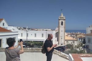 Albufeira: Een lokale ervaring met eten proeven & lokale winkels