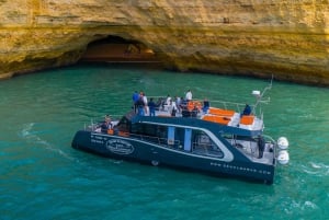 Albufeira: Passeio de Catamarã Litoral e Grutas de Benagil