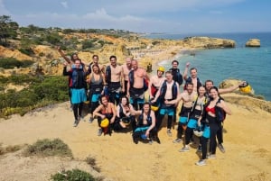 Albufeira: Coasteering z przewodnikiem i skoki z klifów