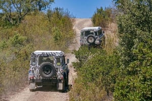 Albufeira: Guided Highlights Jeep & Kayaking Tour w/ Pickup