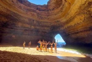 Albufeira: Jeep and Boat Tour with Picnic