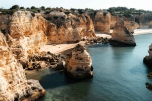 Albufeira: Jeep and Boat Tour with Picnic