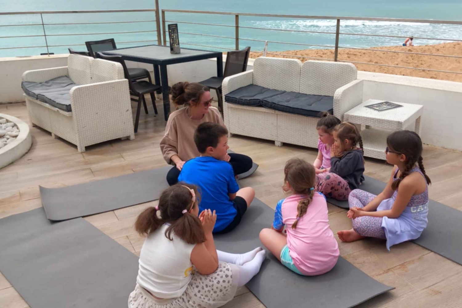 Albufeira: Joga dla dzieci i sesja energetyczna