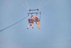 アルブフェイラ：パラセーリングボートツアー