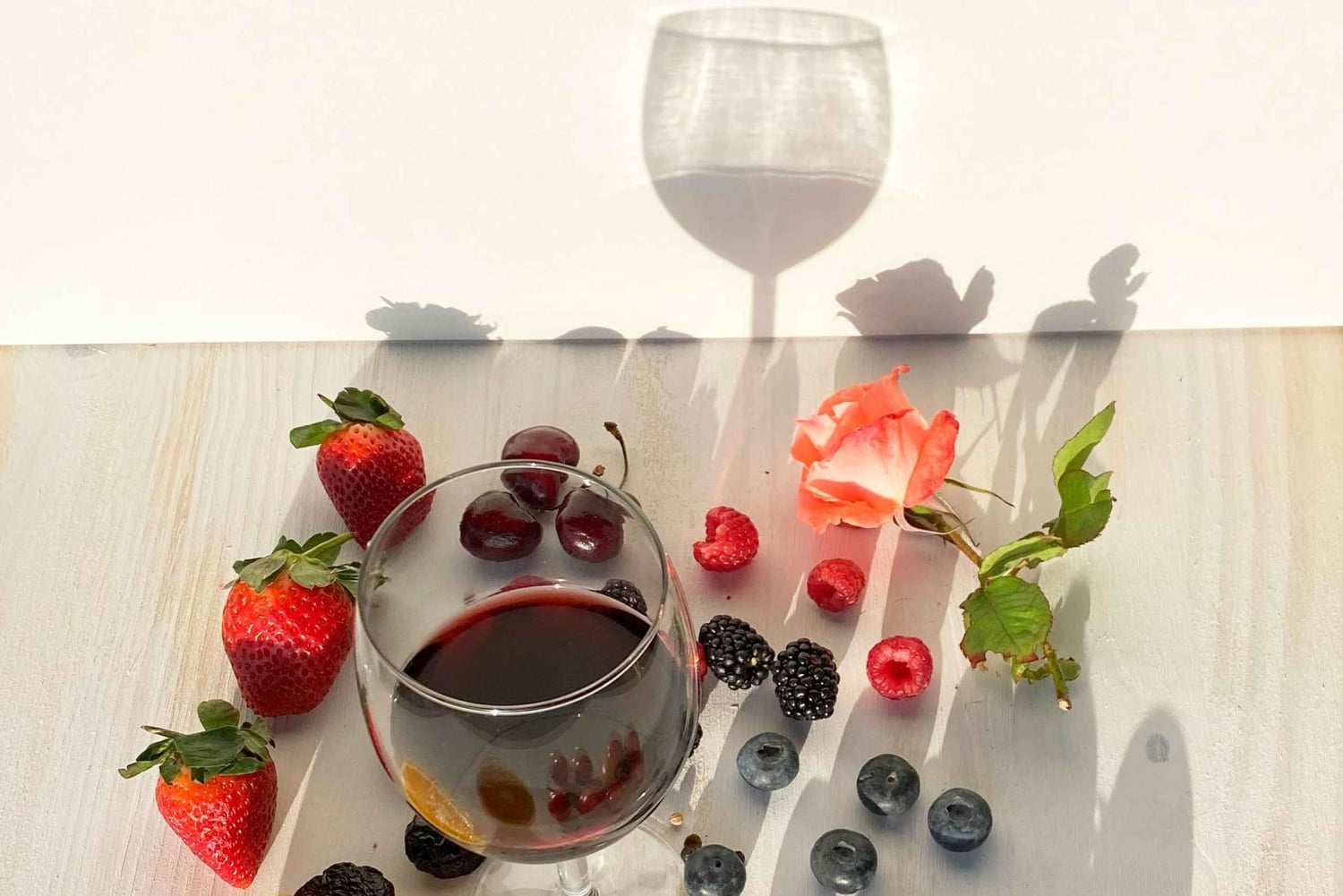 Albufeira/Porches/Vilamoura: Wine Tasting with Tapas & Music