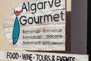 Albufeira/Porches/Vilamoura: Wine Tasting with Tapas & Music