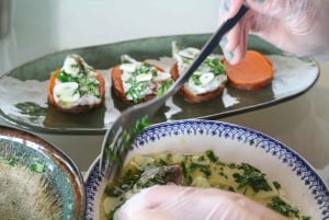 Albufeira/Porches/Vilamoura: Wine Tasting with Tapas & Music