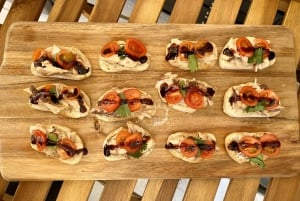 Albufeira/Porches/Vilamoura: Wine Tasting with Tapas & Music