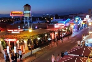 Albufeira: Pub Crawl with Shots and Club Entry
