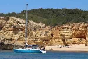 Albufeira: Sailing Boat Cruise BBQ & Open Bar on the Beach