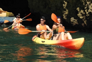 Albufeira : visite en kayak des grottes secrètes et des plages, avec arrêt baignade