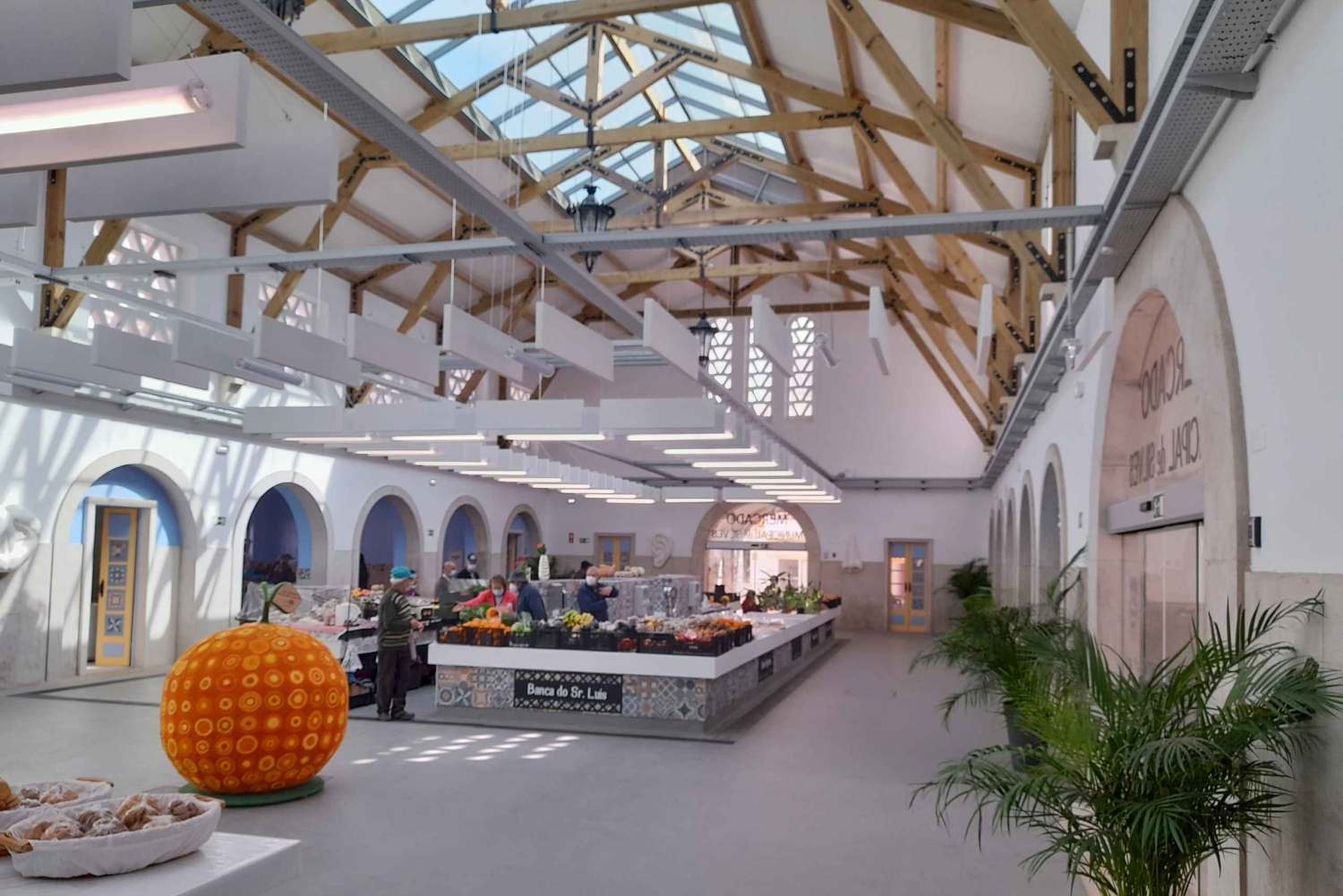 Albufeira: Silves Castle and Chapel of Bones,