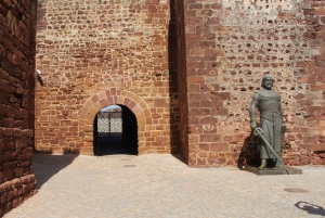 Albufeira: Silves Castle and Chapel of Bones,
