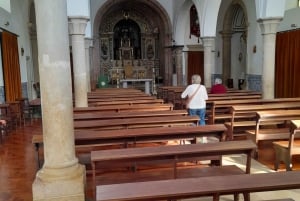 Albufeira: Silves Castle and Old Town with Chapel of Bones