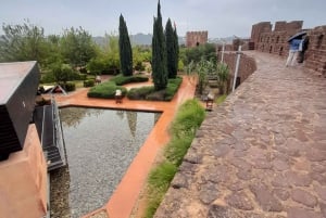 Albufeira: Silves Castle and Old Town with Chapel of Bones