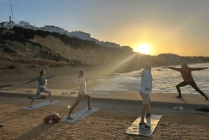Albufeira: Sunrise Beach Yoga with an Instructor