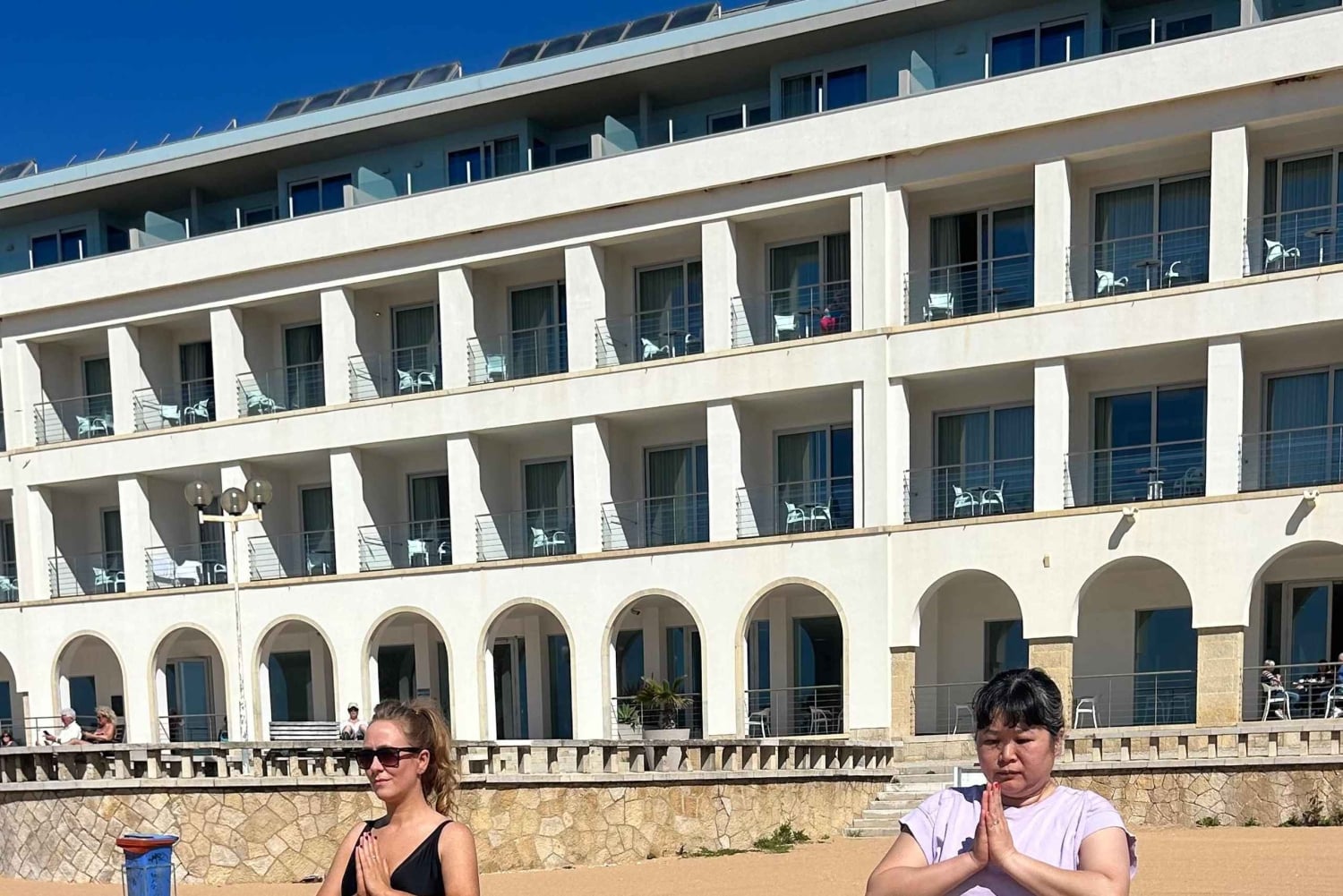 Albufeira: Yoga al tramonto sulla spiaggia