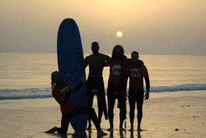 Albufeira: Small Group Surf Lesson with Private Instructor