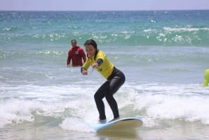 Albufeira: Small Group Surf Lesson with Private Instructor