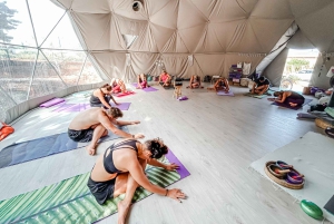ALBUFEIRA: Clase de yoga en una cúpula o en la playa
