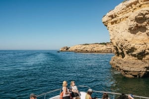 Passeio de barco de 3 horas pelas cavernas e pela costa do Algarve